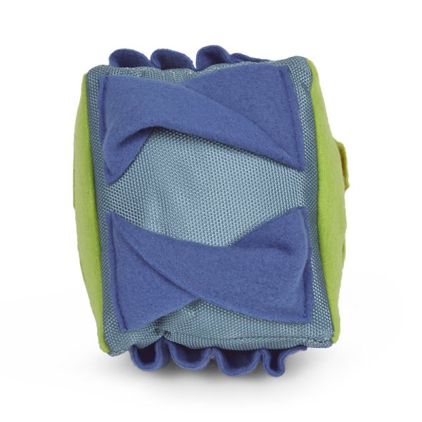 Petface Snuffle Triangle Puzzle - Image 3