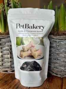 Pet Bakery Apple & Cinnamon Bones